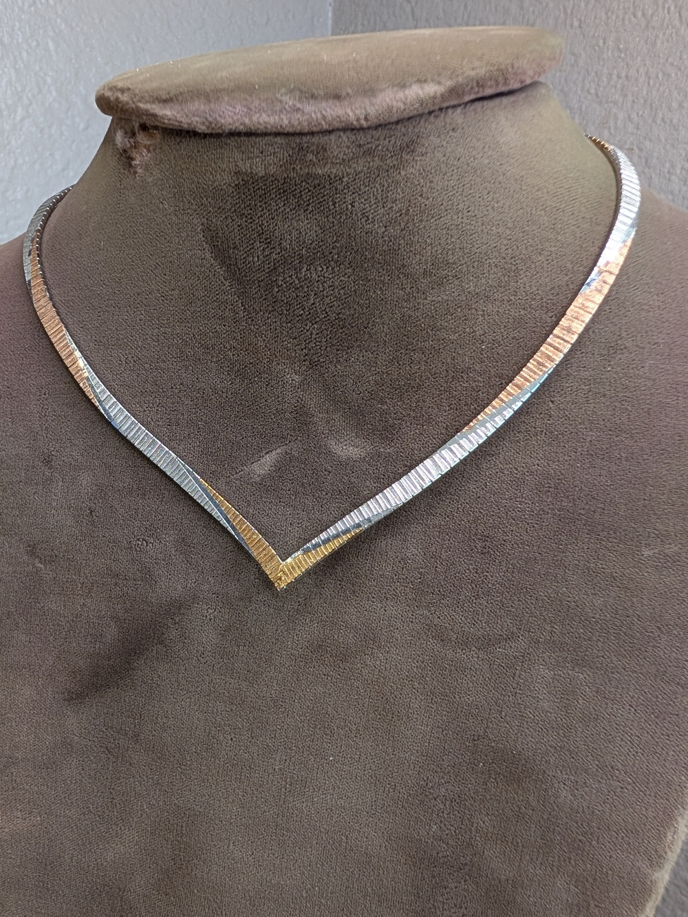 Two-Tone V-Point Cheveron Flat Chain Women's Necklace - Gold & Silver